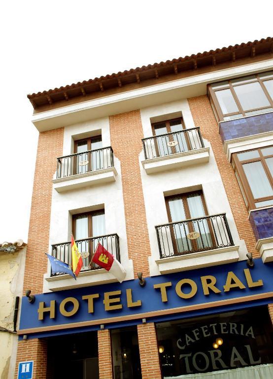 Ecologico Toral Hotel 3*